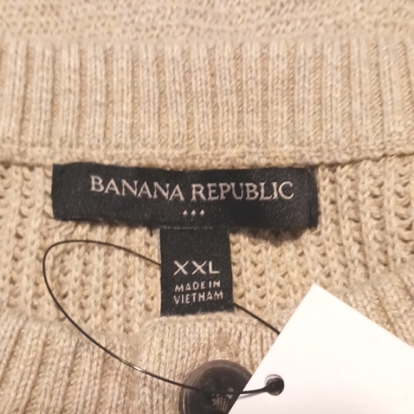 Banana Republic Men's "Taupe/Beige" Crewneck Sweater in Size XXL (NWT) - Picture 6 of 9